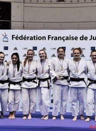 Equipe seniors filles SMPS Dunkerque Judo-Gravelines Judo